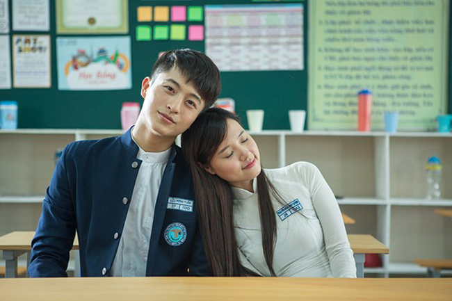 Harry Lu là cái tên mới nhất “gia nhập” nhóm những người tình của Midu trong các bộ phim mà hot girl sinh năm 89 này từng tham gia.