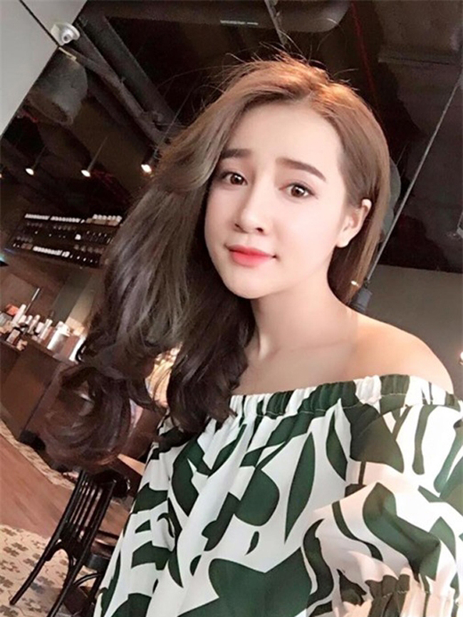 Sau khi sửa mũi,&nbsp;Nhã Phương ngày càng xinh đẹp và thành công hơn.