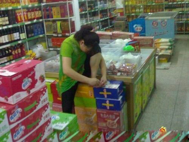 Hôm nay sao mà vắng khách thế này chứ?