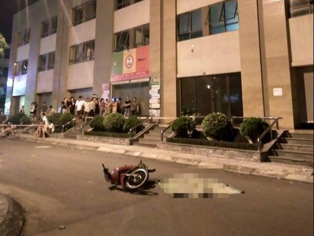 Tin mới vụ cô gái trẻ rơi từ tầng 25 suýt trúng người đi xe máy