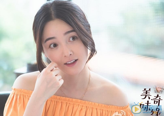Tạo hình và biểu cảm của người đẹp trong phim vẫn bị khán giả nhận xét giống hệt mỹ nhân đình đám xứ Hàn Lee Young Ae.