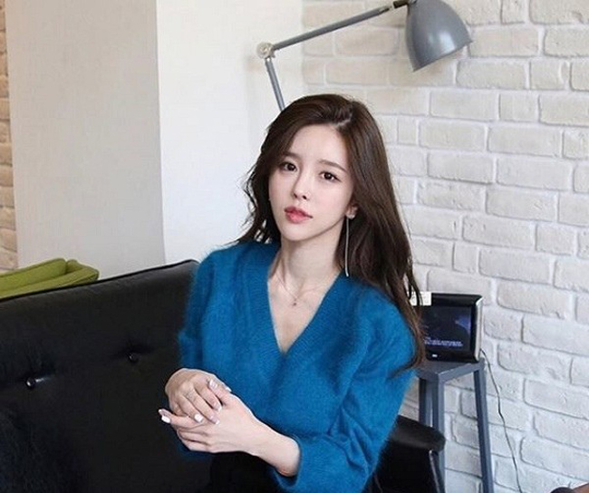 Nữ MC xinh đẹp vẫn chưa hoàn thành sự nghiệp học hành ở Hàn Quốc.