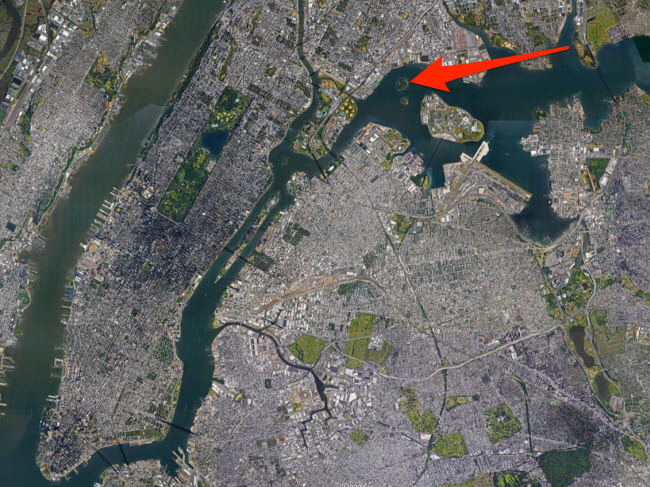 Nằm cách khu phố Manhattan ở New York hơn 1km, nhưng hòn đảo nhỏ North Brother được ít người biết đến và bị bỏ hoang suốt 55 năm qua.