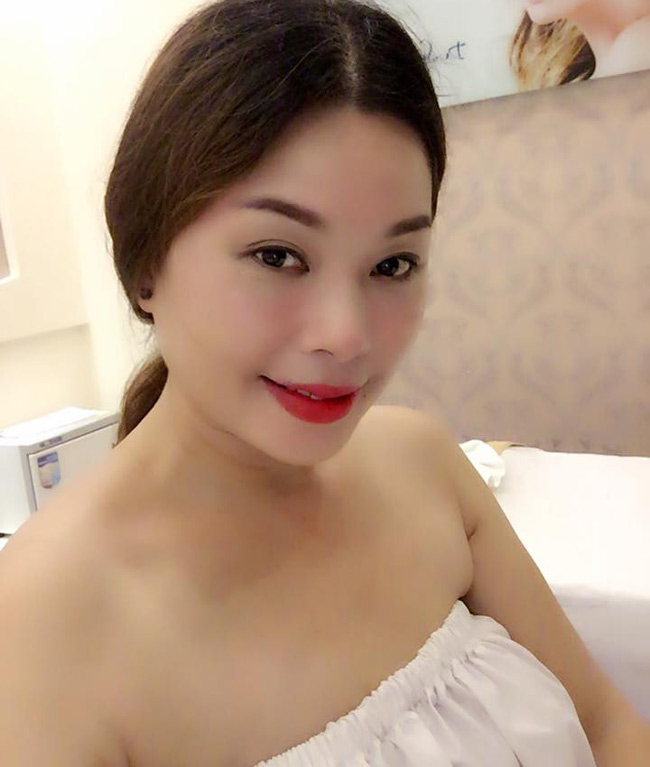 Trên phim người ta có thể thấy một &#34;bà trùm&#34; của phim &#34;Dòng chảy&#34; nhưng ngoài đời chị lại rất thùy mị.