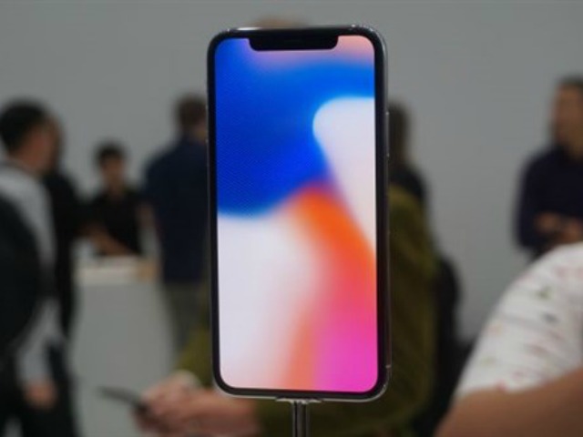 Khách đặt trước iPhone X sẽ nhận được hàng sớm hơn