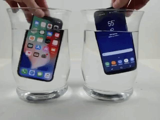 BẤT NGỜ: iPhone X “chết sặc”, Galaxy S8 vẫn sống trong nước lạnh