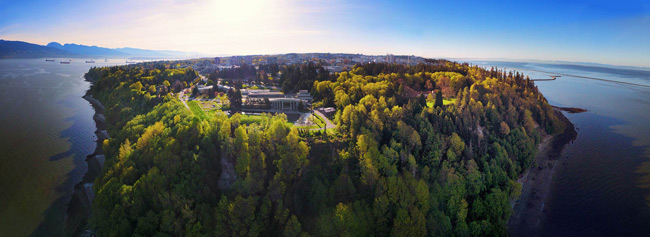Đại học British Columbia là viện đại học lớn nhất ở thành phố Vancouver, British Columbia, Canada.