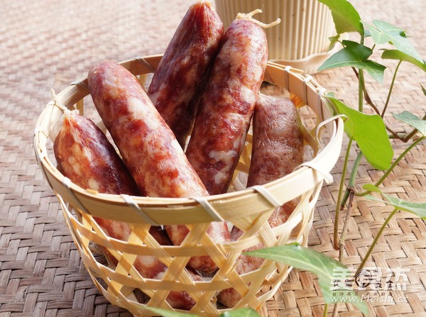 Cách làm lạp xưởng tươi ngon, an toàn đơn giản nhất tại nhà - 1