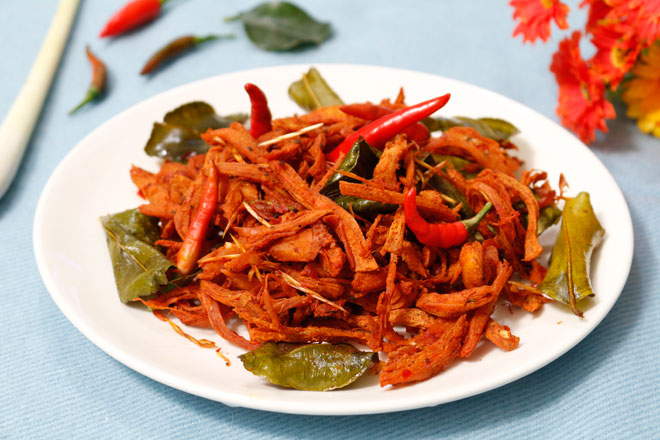 Mách chị em công thức làm khô gà lá chanh &#34;chuẩn không cần chỉnh&#34; - 1