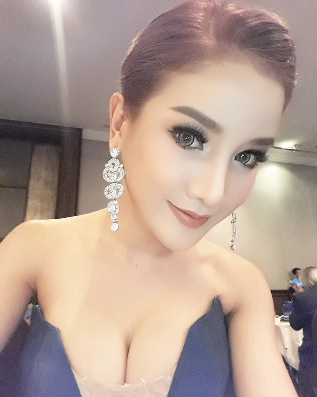Tên của người đẹp đang là từ khóa hot nhất tại Thái Lan.