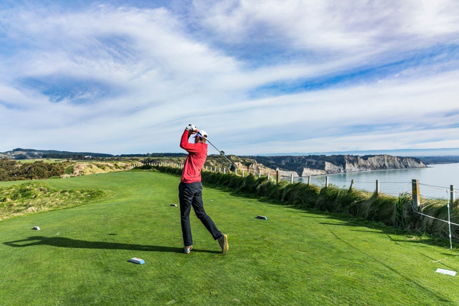 Sân golf này cũng có 18 lỗ nhưng là thiết kế của Tom Doak.