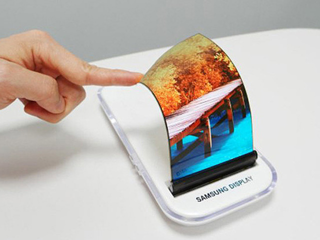 Samsung sớm tung điện thoại uốn dẻo Galaxy X nhằm ”phủ đầu” Apple