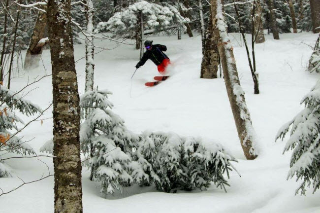 Núi Magic, Vermont, Mỹ: Đây là khu nghỉ dưỡng trượt tuyết hàng đầu tại Mỹ, thu hút hàng nghìn du khách mỗi năm.