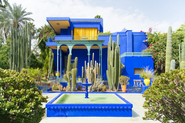 Marrakesh, Ma-rốc: Cư dân mạng gần đây phát sốt với những sân nhỏ trong nhà và lối vào bắt mắt của các ngôi nhà tại thành phố Marrakesh. Thêm nữa, bảo tàng trưng bày các thiết kế của nhà thiết kế thời trang nổi tiểng Yves Saint Laurent cũng mở cửa tại đây từ tháng 10.2017.