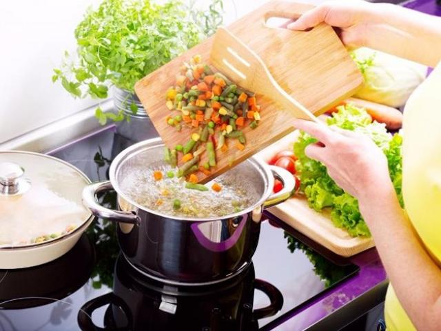 Những thực phẩm dễ gây bệnh vì chế biến sai cách