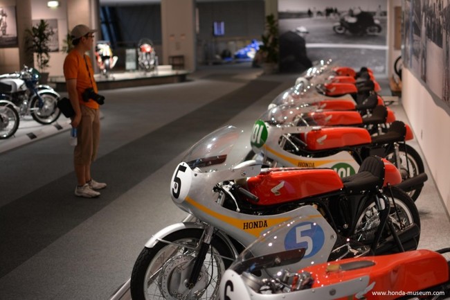 Ngắm nhìn những chiến mã một thời vẫn còn toát ra sức hút lạ kỳ. Ảnh xe đua 1962 Honda RC171