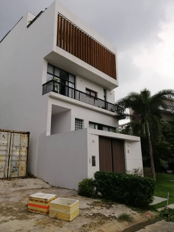 Noo Phước Thịnh mở ví đáp trả tin có nhà 20 tỷ làm fan &#34;ngã ngửa&#34; - 1