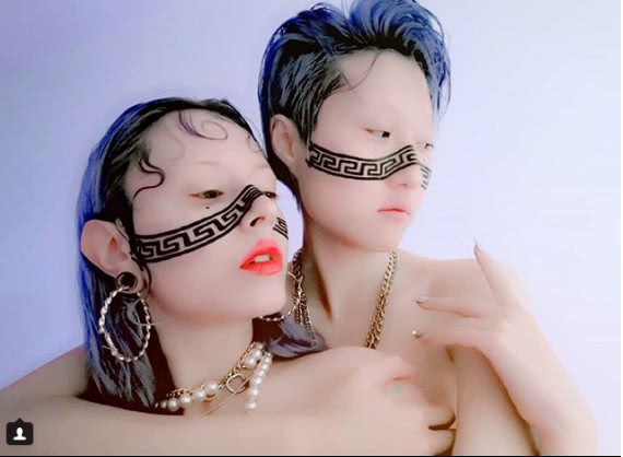 "Vợ hờ" Thành Long bất ngờ gợi cảm trở lại khi con gái bỏ nhà ra đi - 9