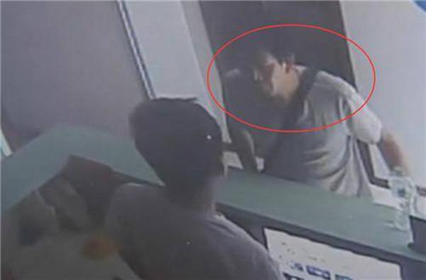 Chồng phát hiện vợ vào khách sạn sau giờ làm với lý do bất ngờ - 2