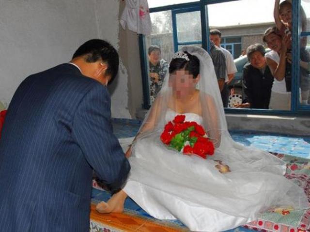 Bạn trẻ - Cuộc sống - Cô dâu không chịu "động phòng", chú rể ngậm đắng vì lý do này
