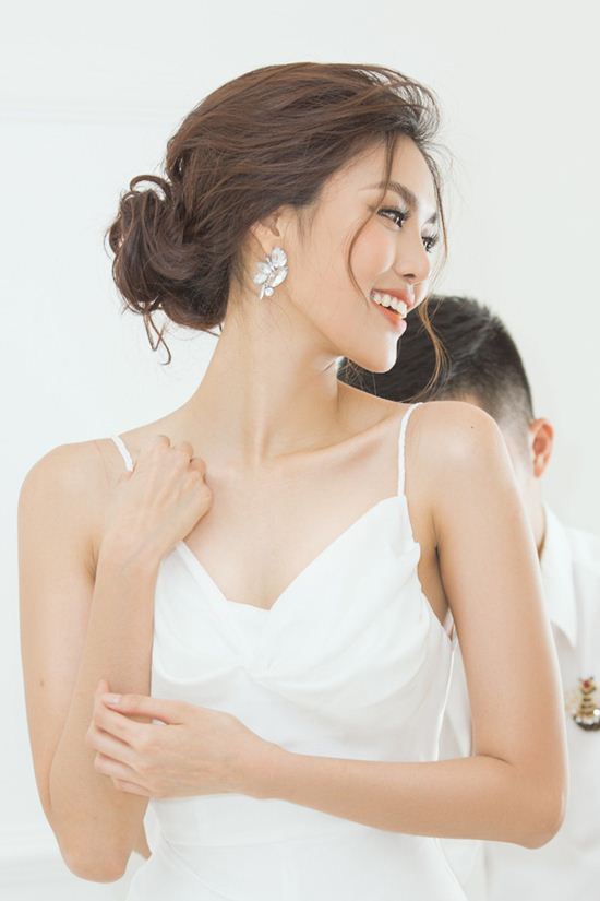 2 chiếc váy cưới tôn mình hạc xương mai của Lan Khuê - 4