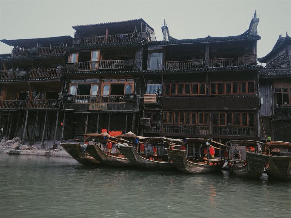 Kinh nghiệm đi du lịch tự túc ở Phượng Hoàng Cổ Trấn - 1