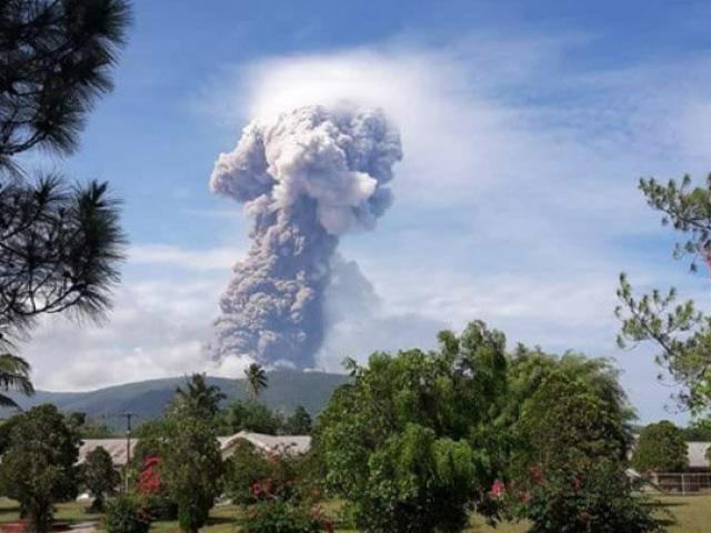 Sóng thần khiến 1.400 người chết ở Indonesia: Núi lửa thức giấc