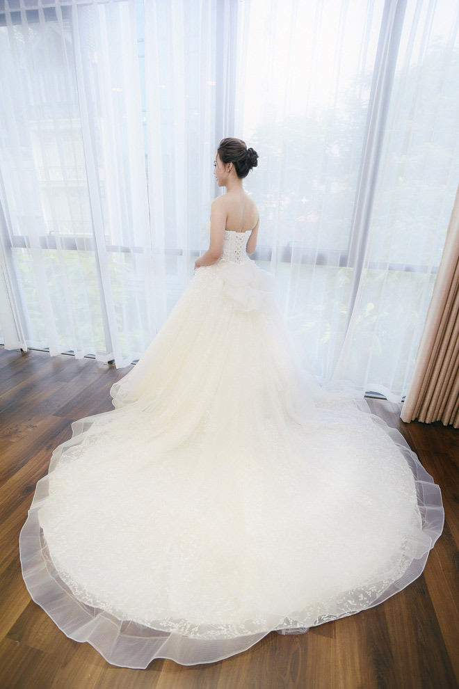 Bạn gái kém 15 tuổi đi thử váy cưới, Công Lý sắp báo tin vui lần 4? - 4