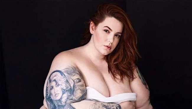 Tess Munster thường xuyên phải đối mặt với những lời chê bai và chỉ trích từ các anti fan trên mạng.