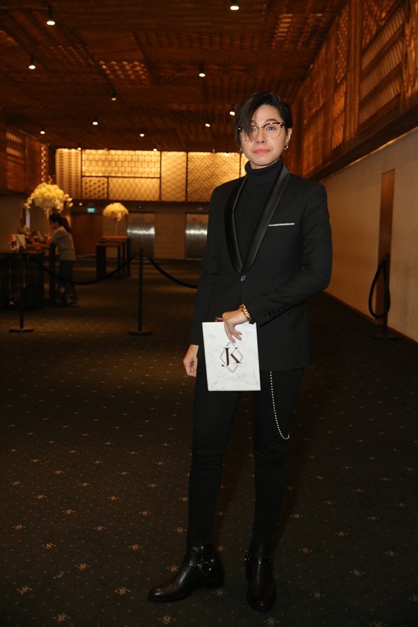 Huyền My xuất hiện với gương mặt khác lạ tại đám cưới Lan Khuê - 3