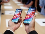 Đánh giá sản phẩm - Tiếc hùi hụi khi xem iPhone Xs bị thả rơi không thương xót