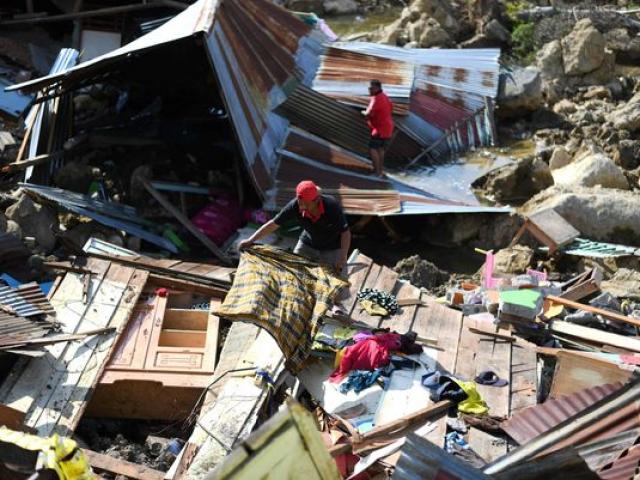 Sóng thần Indonesia: Phát hiện người sống sau 6 ngày dưới đống đổ nát