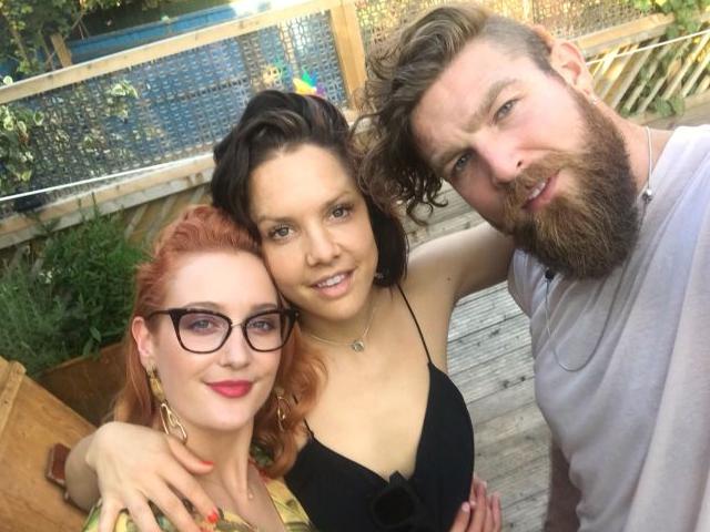 Giới trẻ - Người đàn ông để vợ và bạn gái sống chung 1 nhà