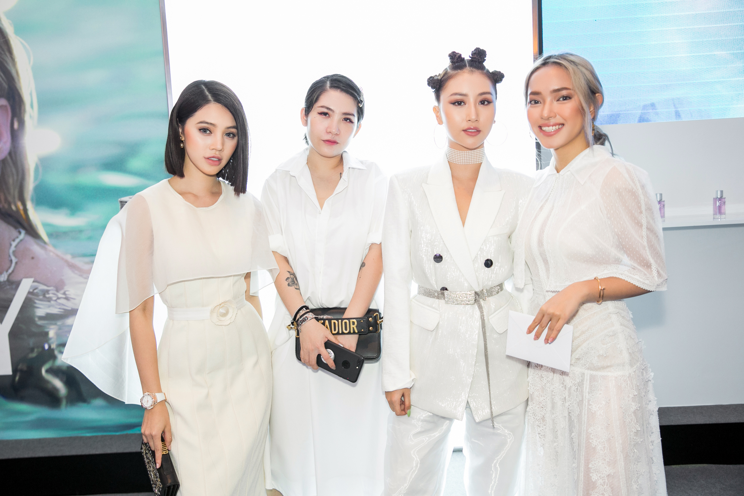 Tiểu thư nhà giàu Jolie Nguyễn đọ sắc vóc bên hội chị em &#34;sang, xịn, mịn&#34; - 7