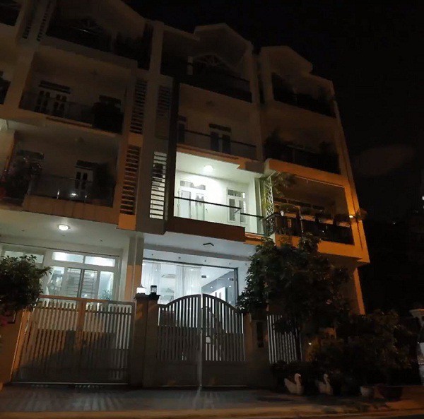 Thăm nhà vợ chồng Trấn Thành, Hari Won, phát hiện điều bất ngờ trong phòng ngủ - 3