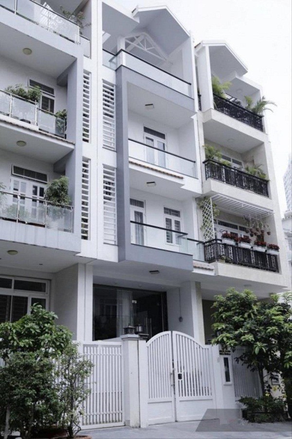 Thăm nhà vợ chồng Trấn Thành, Hari Won, phát hiện điều bất ngờ trong phòng ngủ - 1