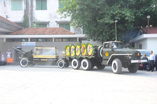 Lễ an táng nguyên Tổng Bí thư Đỗ Mười tại quê nhà - 12