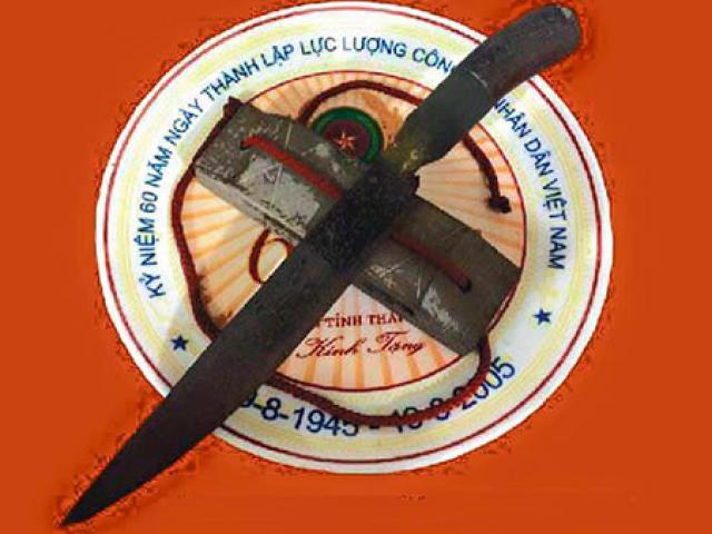 Tin tức trong ngày - Chiếc đoản đao và cuộc gặp bí mật với "Vua mèo"