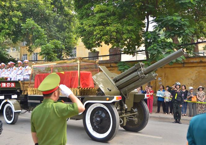 Lễ an táng nguyên Tổng Bí thư Đỗ Mười tại quê nhà - 33