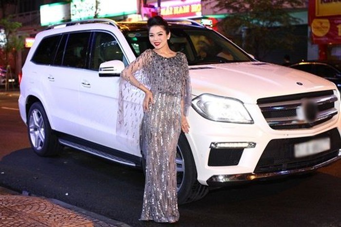 Bay show kiếm tiền tỷ, nhưng Lệ Quyên luôn làm điều này mỗi khi về Hà Nội - 9