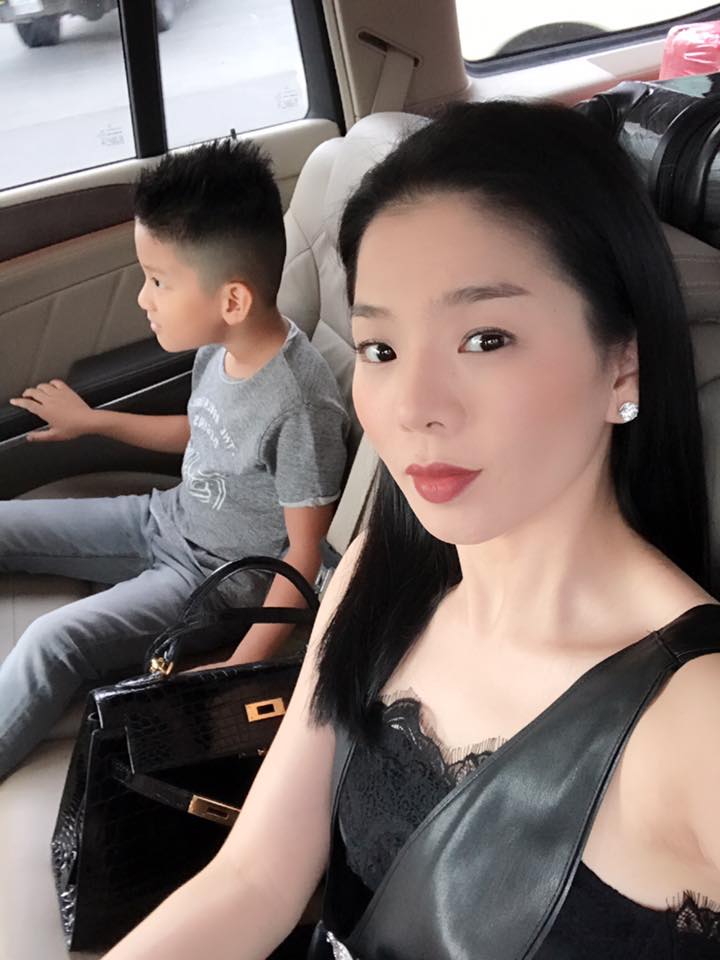 Bay show kiếm tiền tỷ, nhưng Lệ Quyên luôn làm điều này mỗi khi về Hà Nội - 11