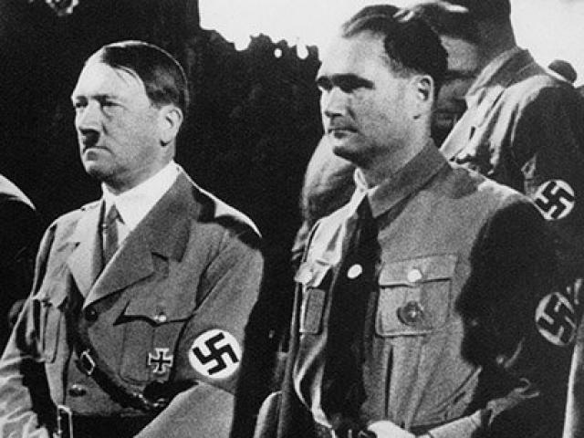 Thế giới - Sốc: Trùm phát xít Hitler là người đồng tính?!