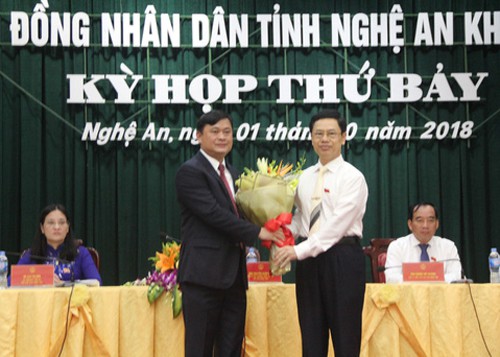 Thủ tướng phê chuẩn tân chủ tịch tỉnh Nghệ An 42 tuổi - 1