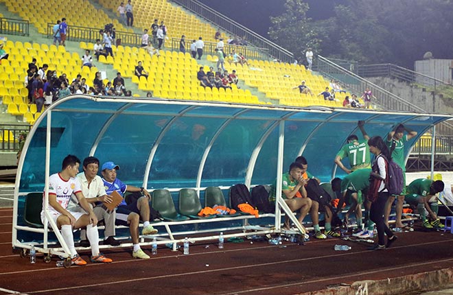 "Liều doping 20 tỷ đồng" giúp Nam Định đoạt vé play-off - 1