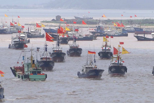&#34;Siêu tàu&#34; Trung Quốc vét sạch cá thế giới - 1