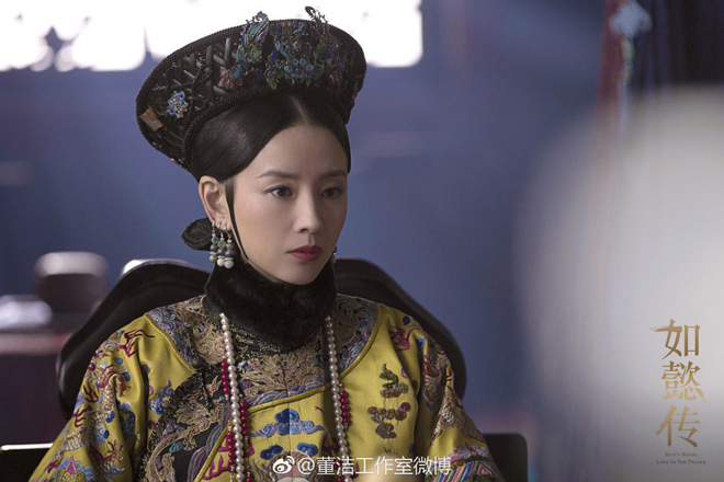 Ngỡ ngàng nhan sắc đời thật của hoàng hậu "hot" nhất màn ảnh - 2