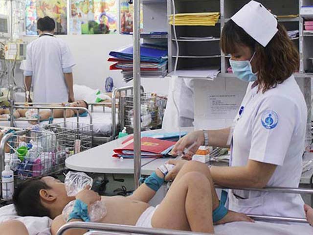 Đã có hơn 60.000 người mắc bệnh tay chân miệng - 1