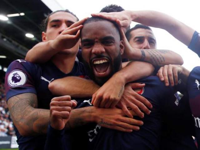 Bóng đá - Tin HOT bóng đá tối 10/10: "Sát thủ" Arsenal ẵm 2 giải thưởng