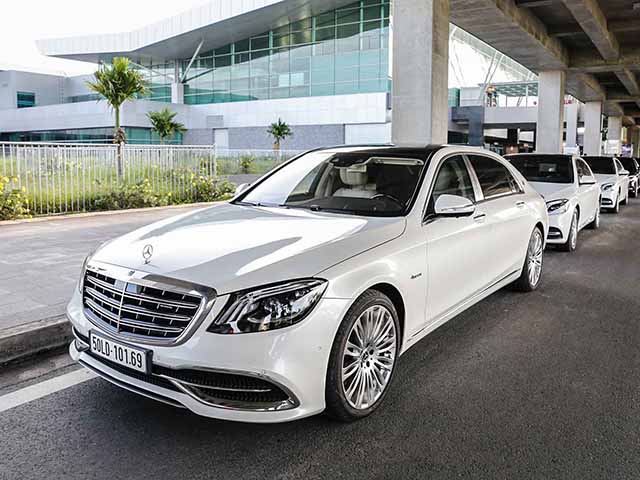 Giá xe Mercedes S-CLass cập nhật tháng 10/2018: Siêu sang Maybach S560 giá hơn 11 tỷ đồng