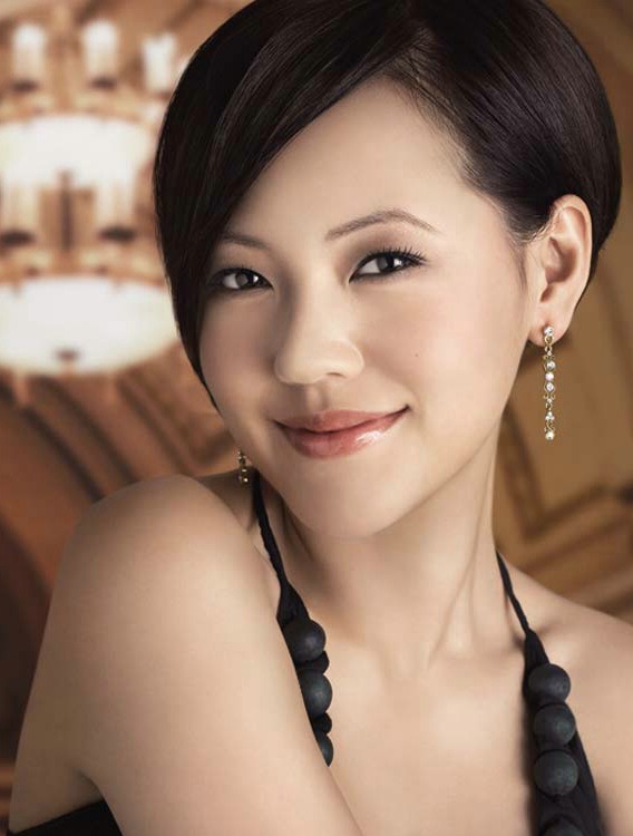 MC Từ Hy Đệ bày cách đẹp như gái 18 ở tuổi 40 - 6